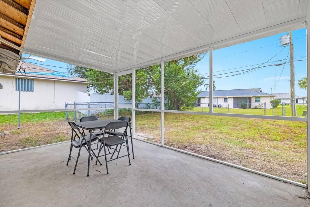 Apartment New Vacation Home, Peaceful And Centrally Located In Cape Coral