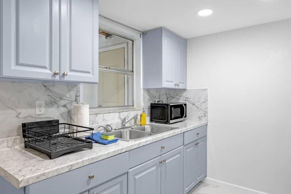 New Vacation Home, Peaceful And Centrally Located In * Cape Coral