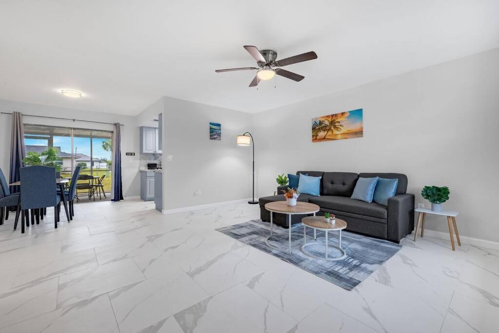 New Vacation Home, Peaceful And Centrally Located In * Cape Coral